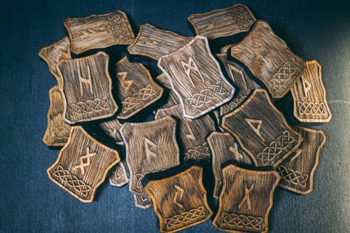 Wooden rune set Elder futhark alphabet | Terra Spirit | Spiritual | Laser cut | Handcrafted